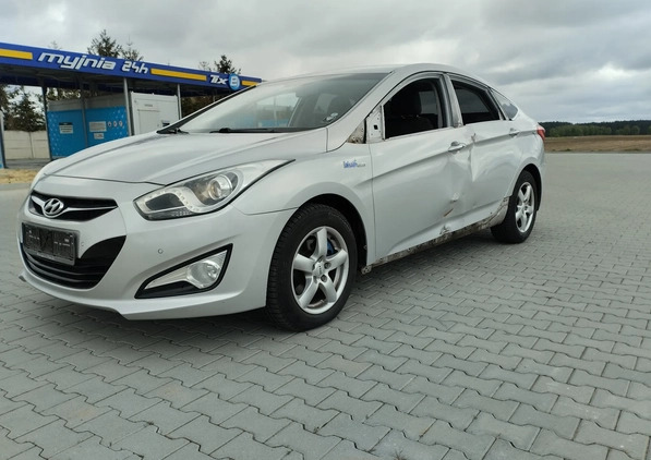 Hyundai i40 cena 20500 przebieg: 209000, rok produkcji 2013 z Zbąszyń małe 172